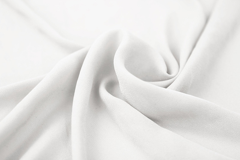 Vải cotton lụa là sự kết hợp hoàn hảo giữa hai chất liệu thiên nhiên tuyệt vời, trong đó công thức 90% cotton và 10% slik là tuyệt nhất!